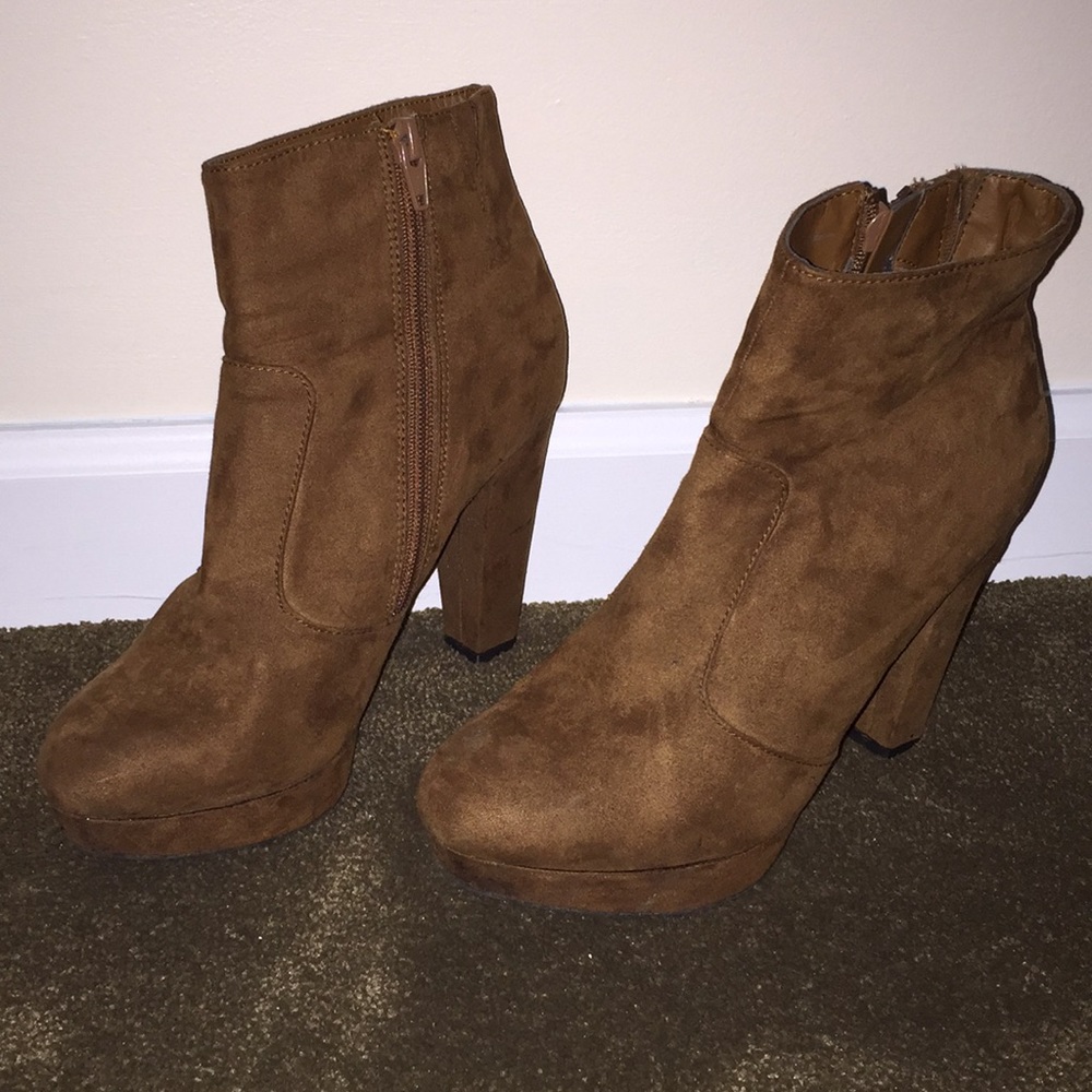 Mossimo Boots!